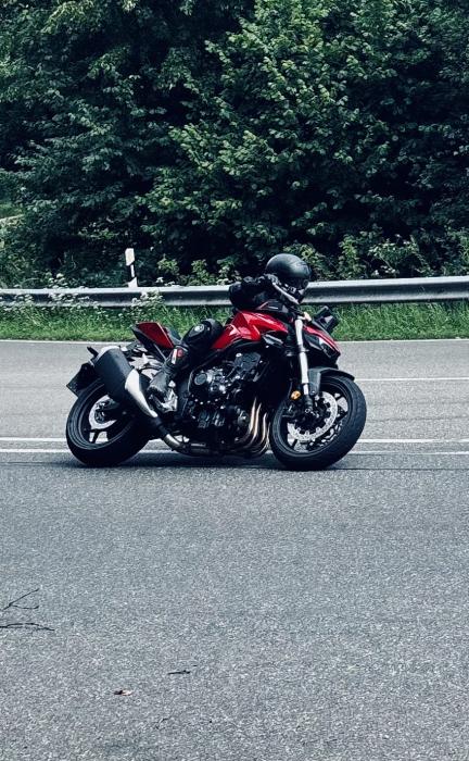 Photo of HONDA CB 1000 (2025)