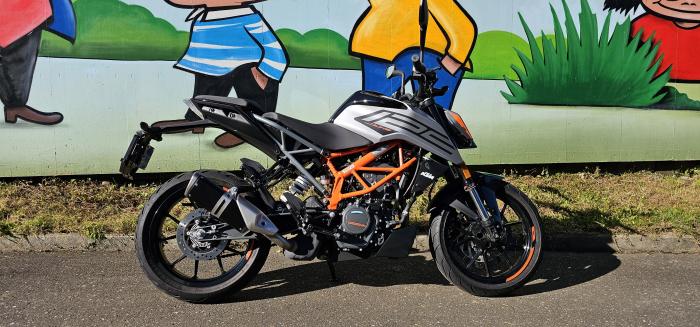 Photo of KTM 125 Duke (2022)