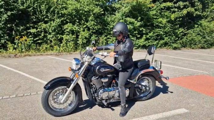 Photo of SUZUKI VL 800 (2004)