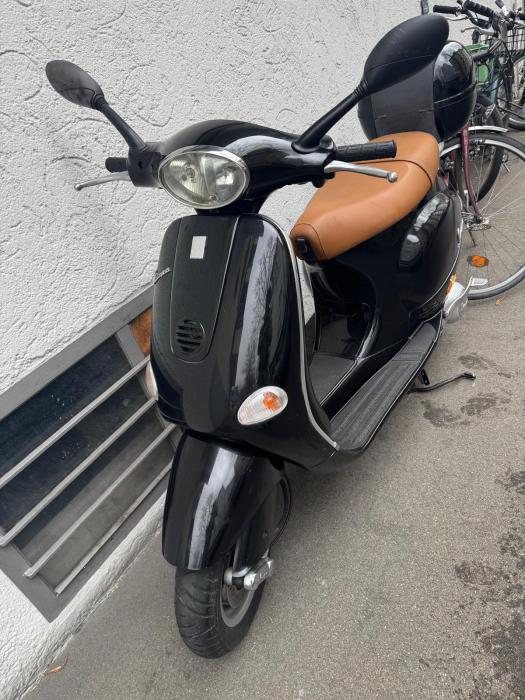 Picture of PIAGGIO Vespa (2004)