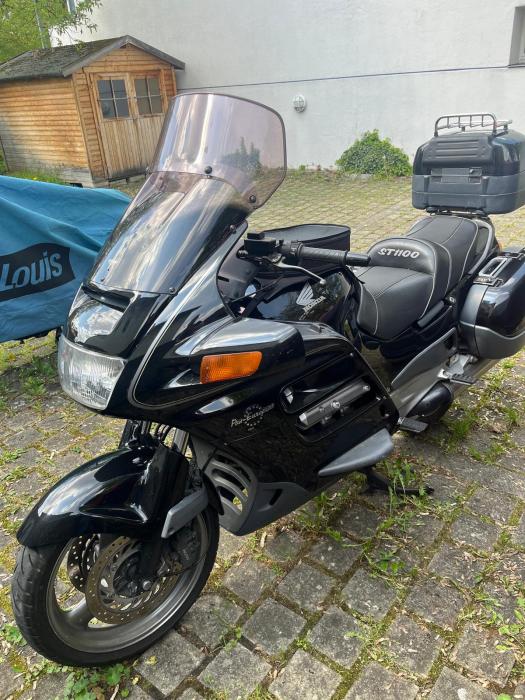 Photo of HONDA ST 1100 (1996)
