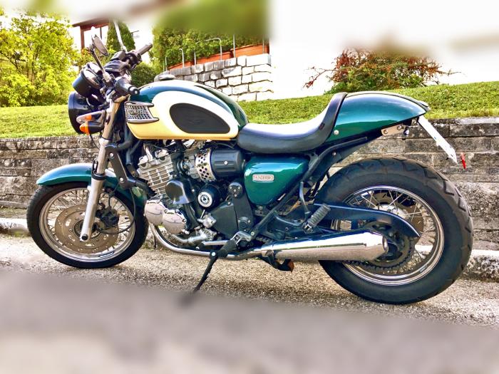 Photo of TRIUMPH Thunderbird (2004)