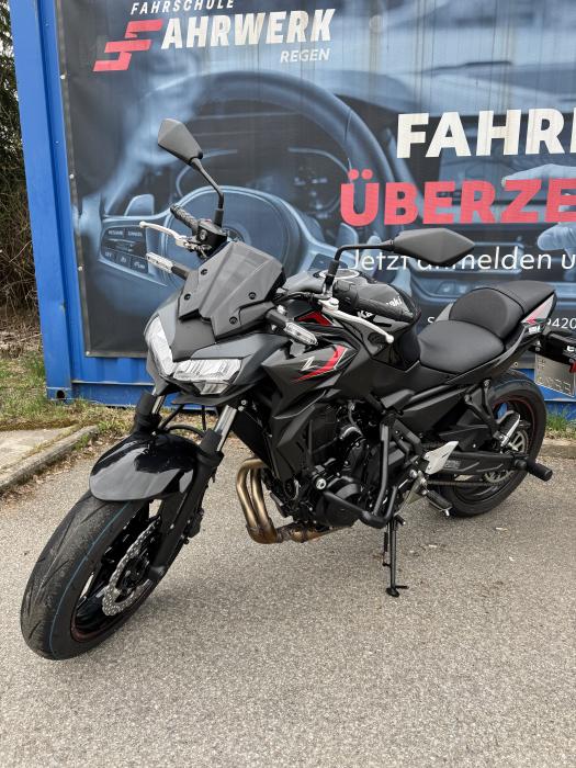 Photo of KAWASAKI Z 650 (2025)