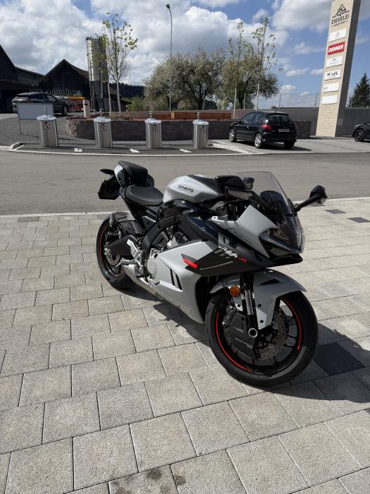 Photo of CF MOTO 650NK (2026)