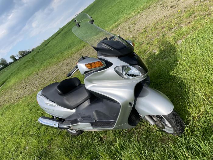 Photo of SUZUKI BURGMAN (2006)