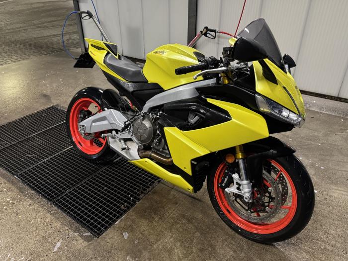 Photo of APRILIA RS/RST/RSV (2024)