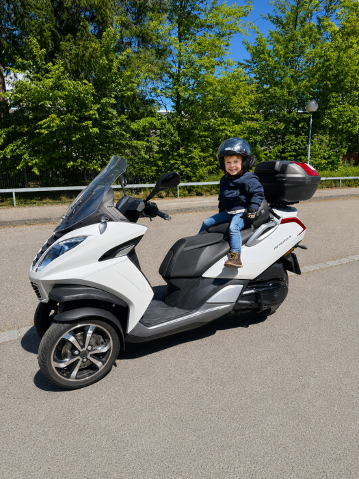 Photo of PEUGEOT Metropolis (2017)