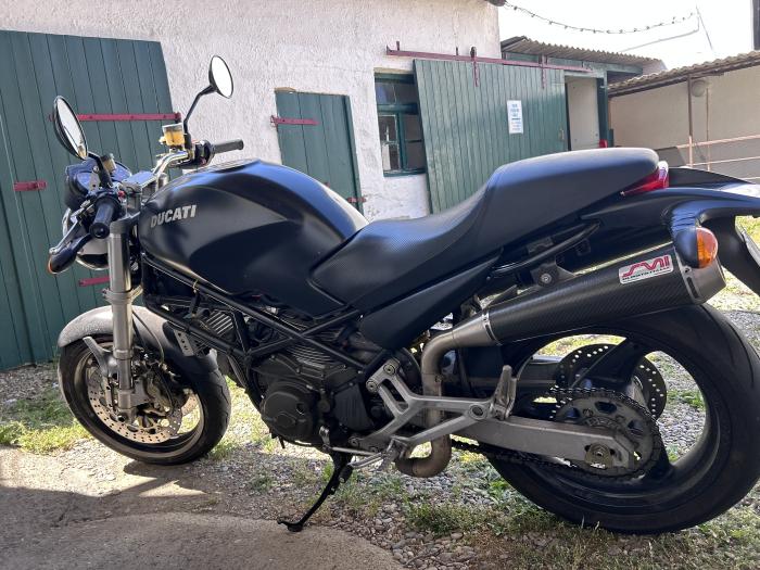 Photo of DUCATI 748 (2000)
