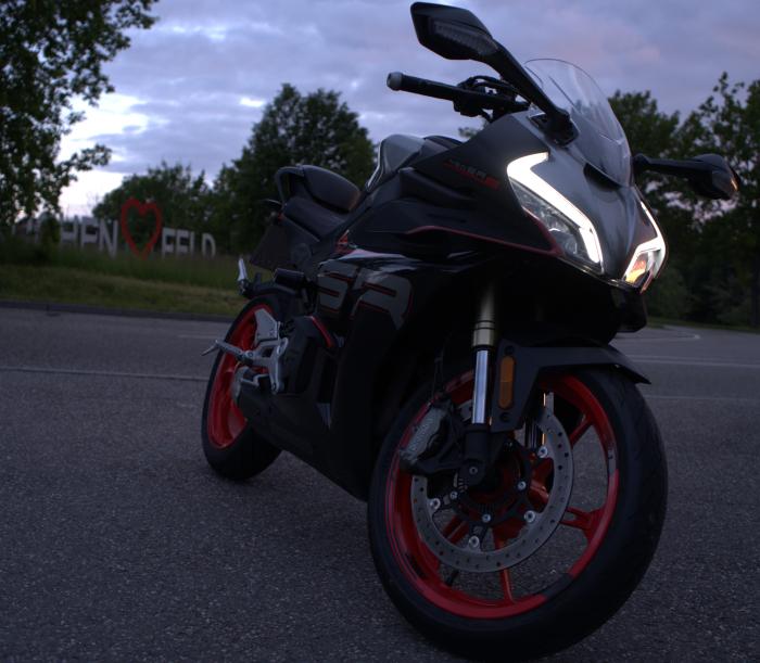 Photo of CF MOTO 400NK (2023)