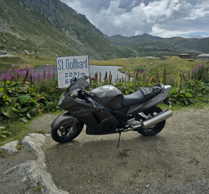 Photo of HONDA CBR 1100 (1996)