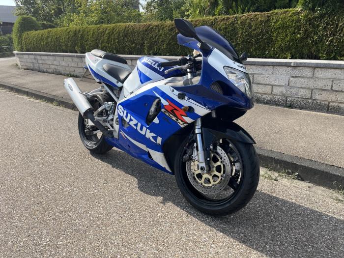 Photo of SUZUKI GSX-R 750 (2001)