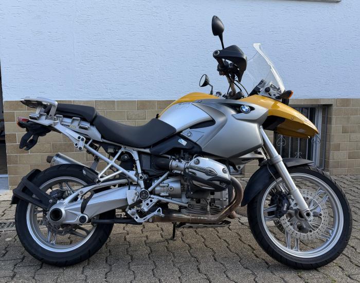 Photo of BMW R 1200 (2004)