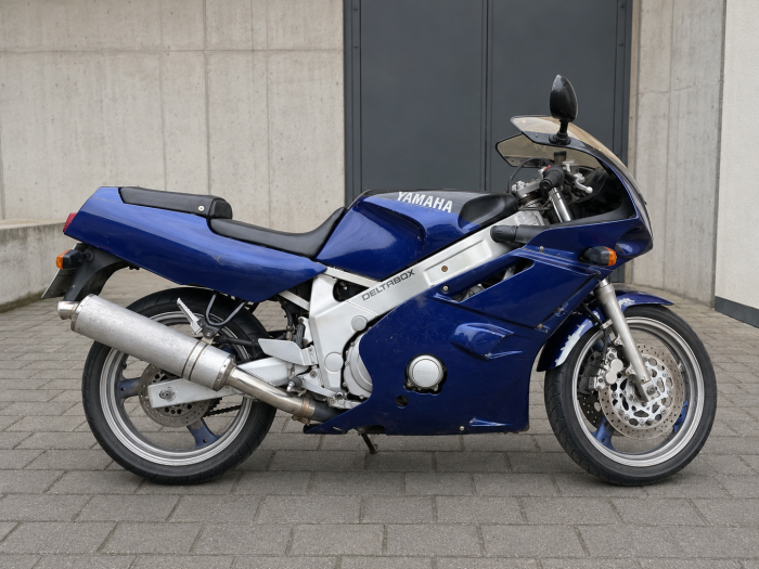 Photo of YAMAHA FZR 600 (1991)
