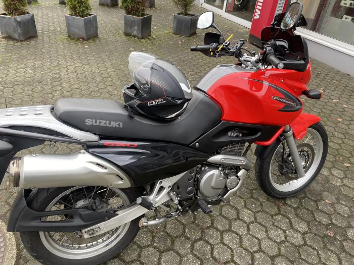 Photo of SUZUKI XF FREEWIND (2001)