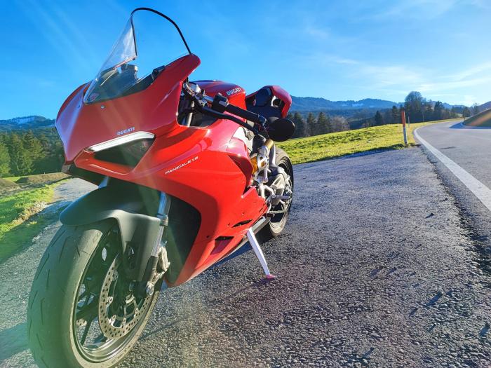 Photo of DUCATI PANIGALE V2 (2022)