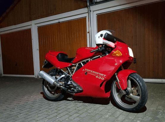 Photo of DUCATI 600 (1994)